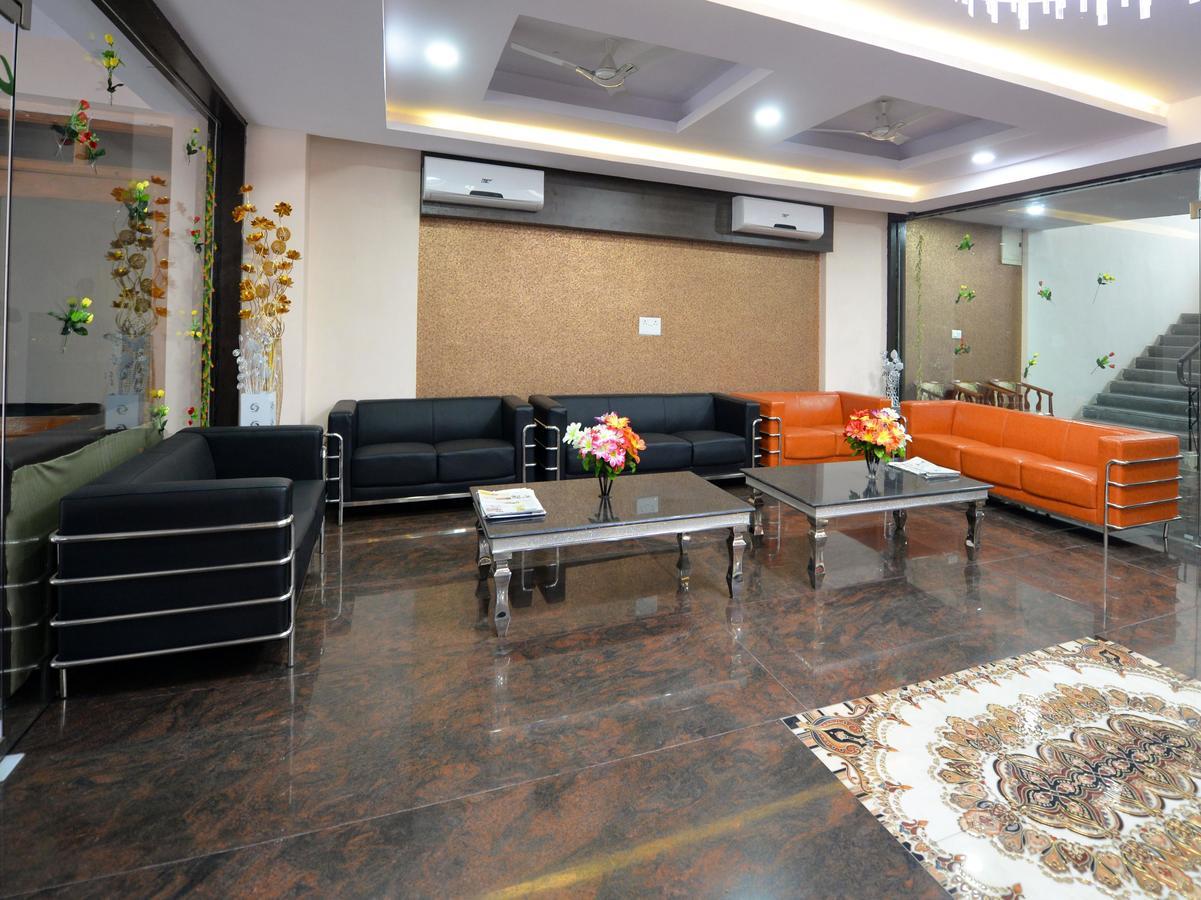Hotel Super Collection O Lotus Grand Near Secunderabad Railway Station Esterno foto